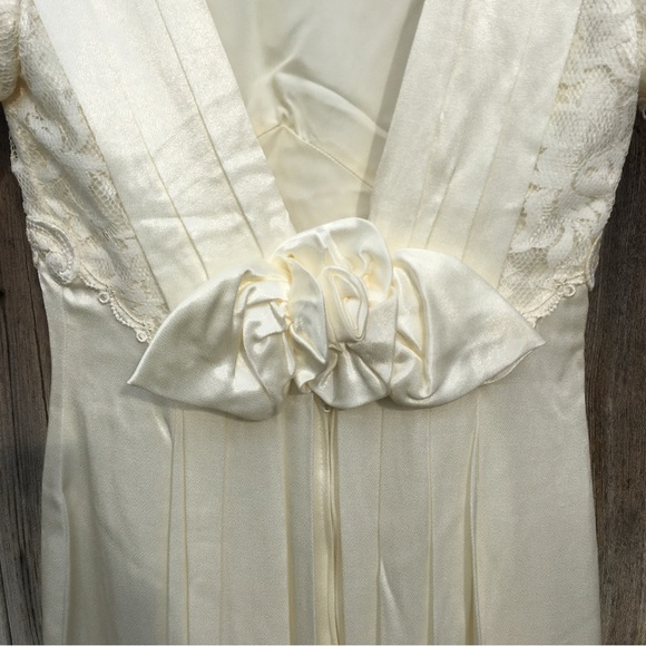 Vintage 80’s Scott McClintock Lace Maxi Dress Cream 4 - Picture 10 of 15